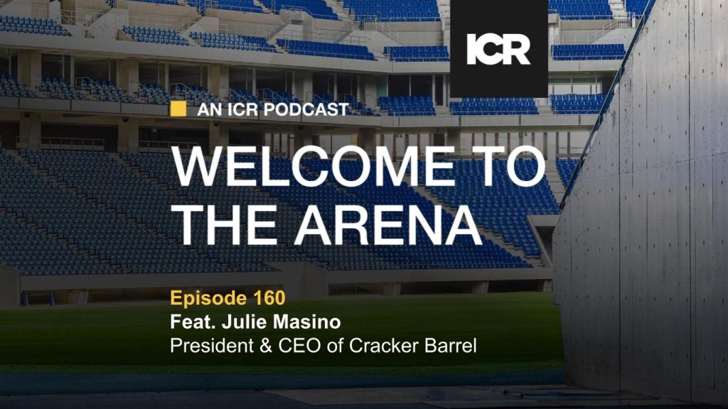 Graphic announcing guest Julie Mason on the Welcome To The Arena podcast.